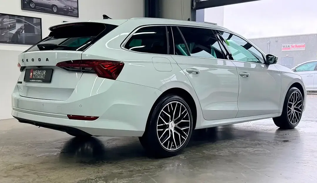 Skoda Octavia - Thumbnail 5