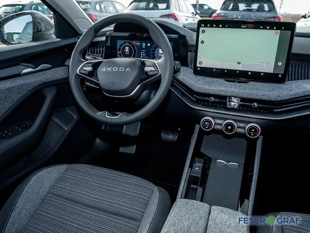 Skoda Superb - Thumbnail 4