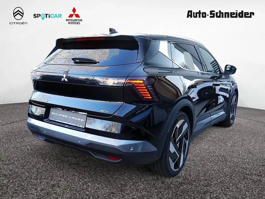Mitsubishi Eclipse Cross - Thumbnail 3