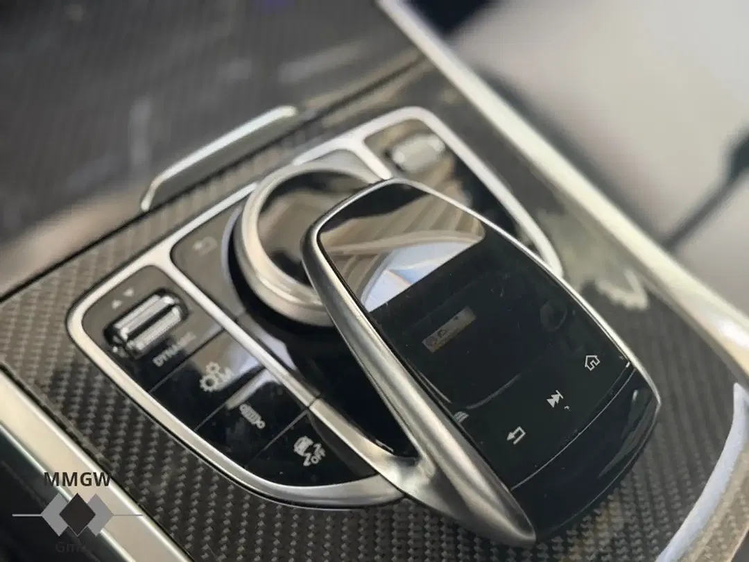 Mercedes-Benz G 63 AMG - Thumbnail 14