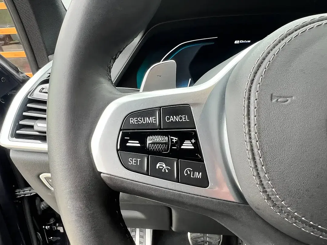 BMW X5 - Thumbnail 16