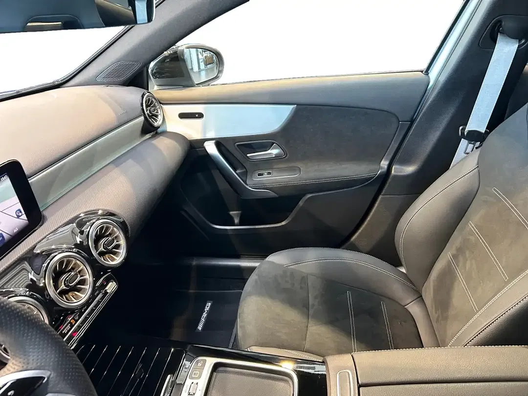 Mercedes-Benz A 200 - Thumbnail 4