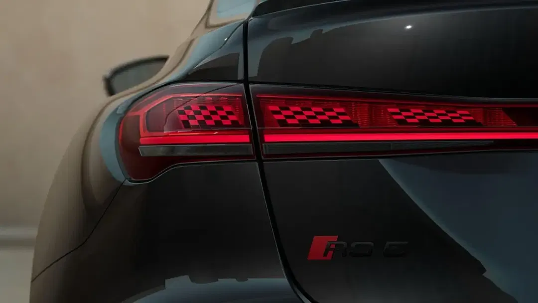 Audi RS5 - Thumbnail 7