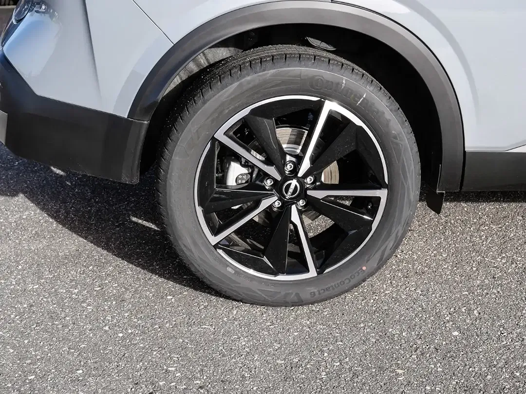 Nissan Qashqai - Thumbnail 4