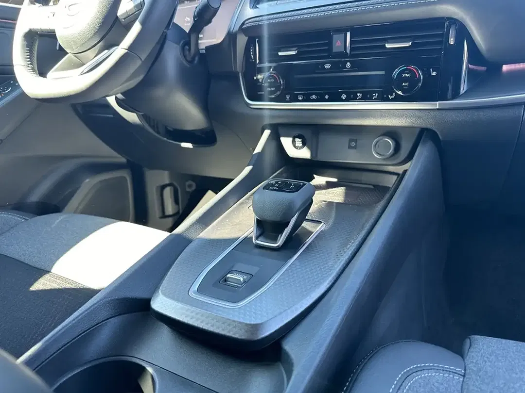 Nissan Qashqai - Thumbnail 6
