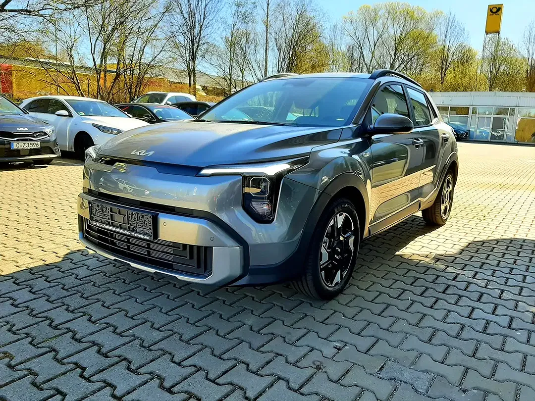 Kia Stonic - Thumbnail 3