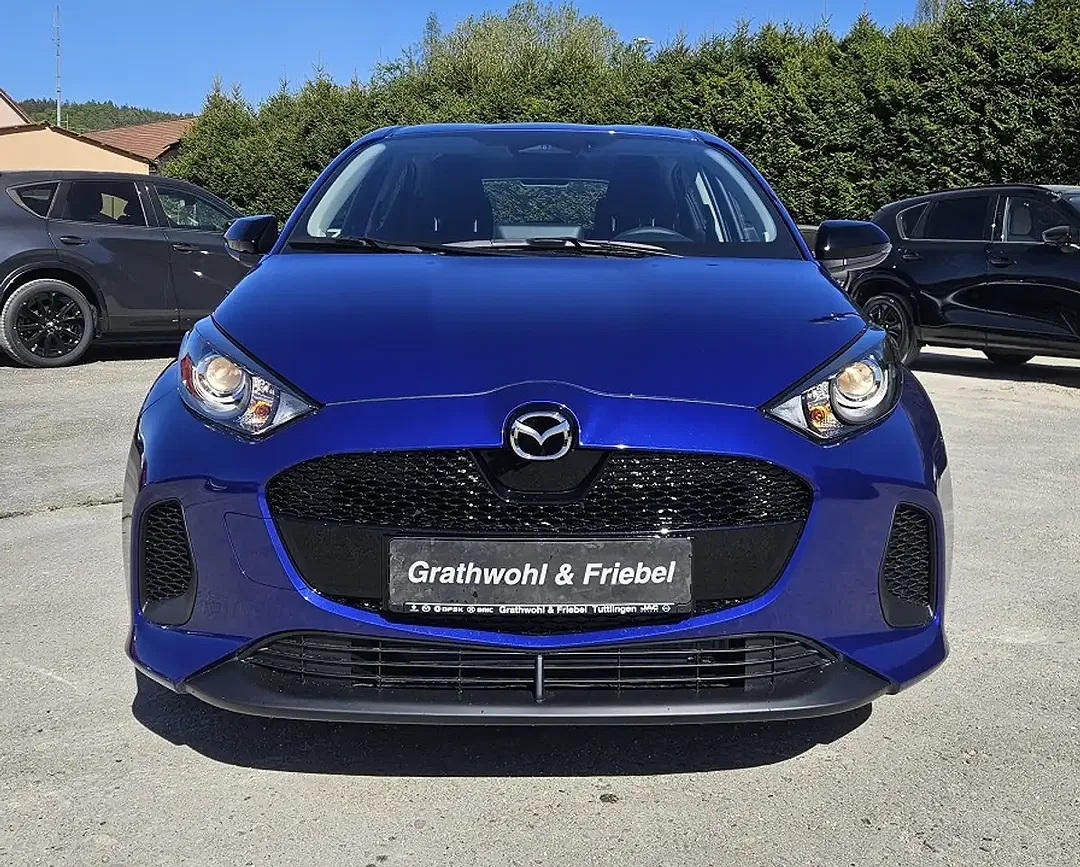 Mazda 2 - Thumbnail 2