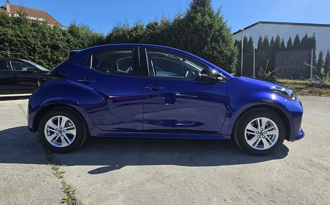 Mazda 2 - Thumbnail 4