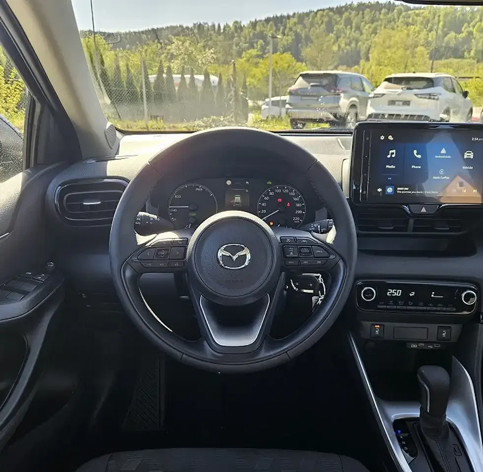 Mazda 2 - Thumbnail 7