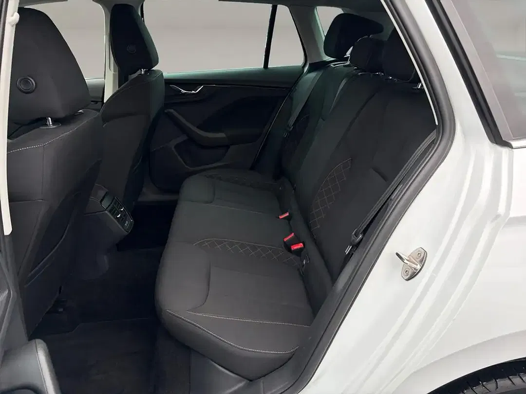 Skoda Kamiq - Thumbnail 14