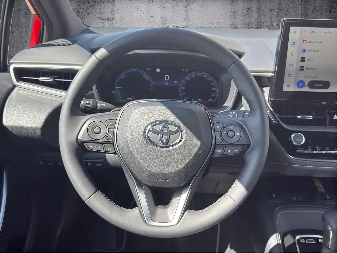 Toyota Corolla - Thumbnail 9