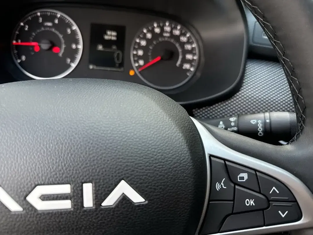Dacia Logan - Thumbnail 13