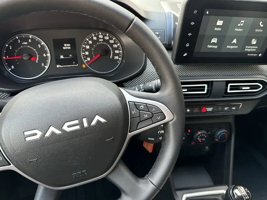 Dacia Logan - Thumbnail 14
