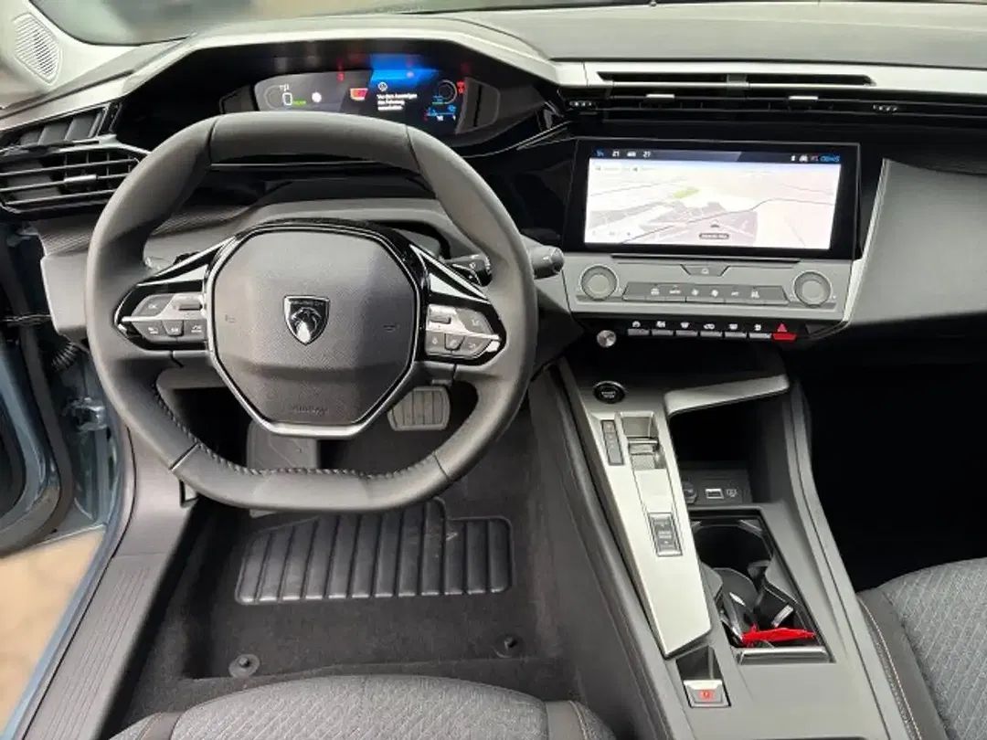 Peugeot 308 - Thumbnail 11