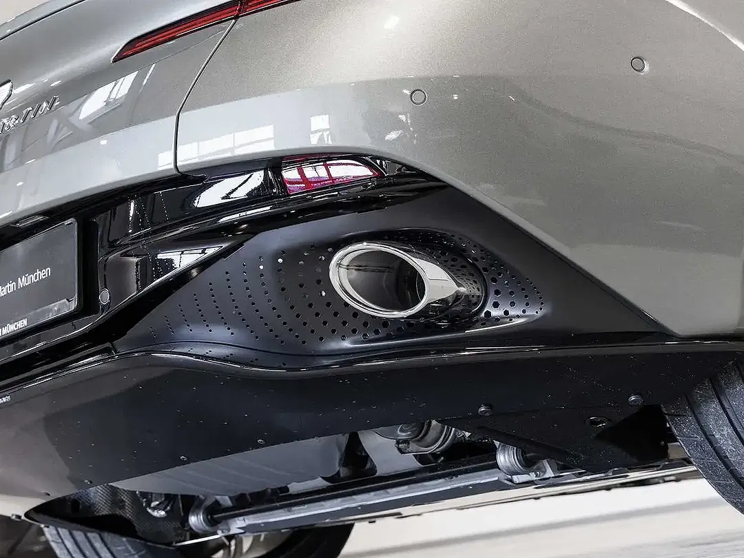 Aston Martin DB12 - Thumbnail 13