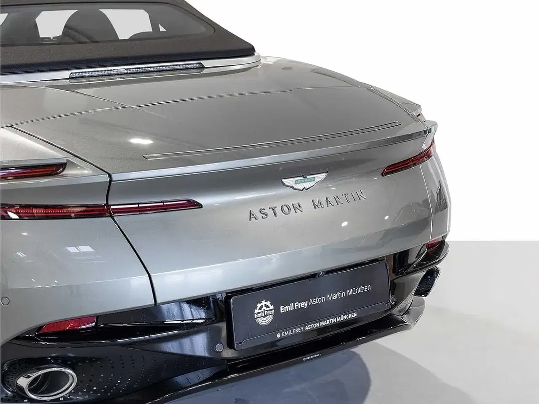 Aston Martin DB12 - Thumbnail 8