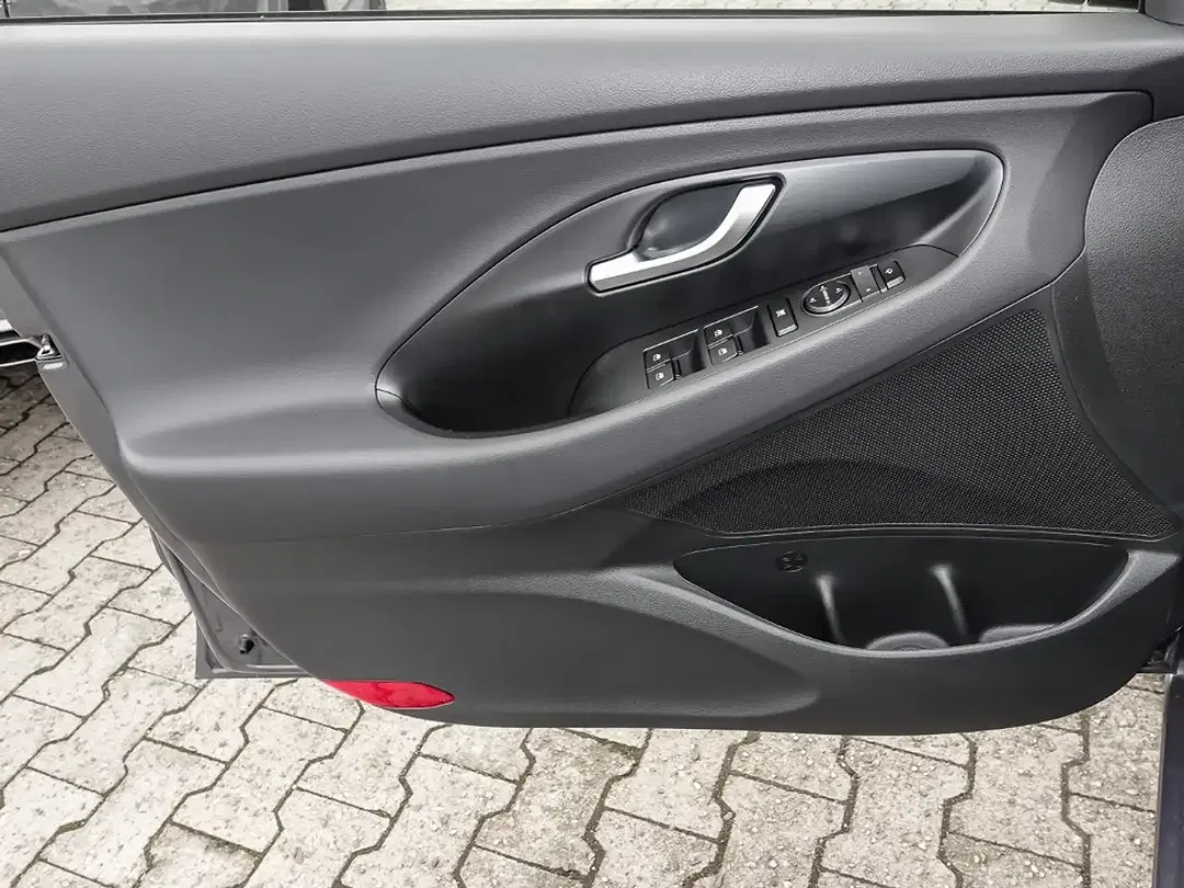 Hyundai i30 - Thumbnail 13