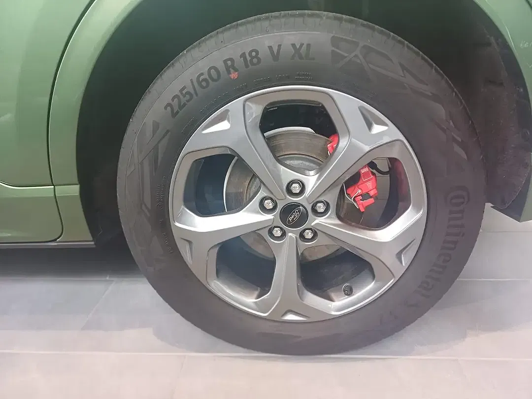 Ford Kuga - Thumbnail 8
