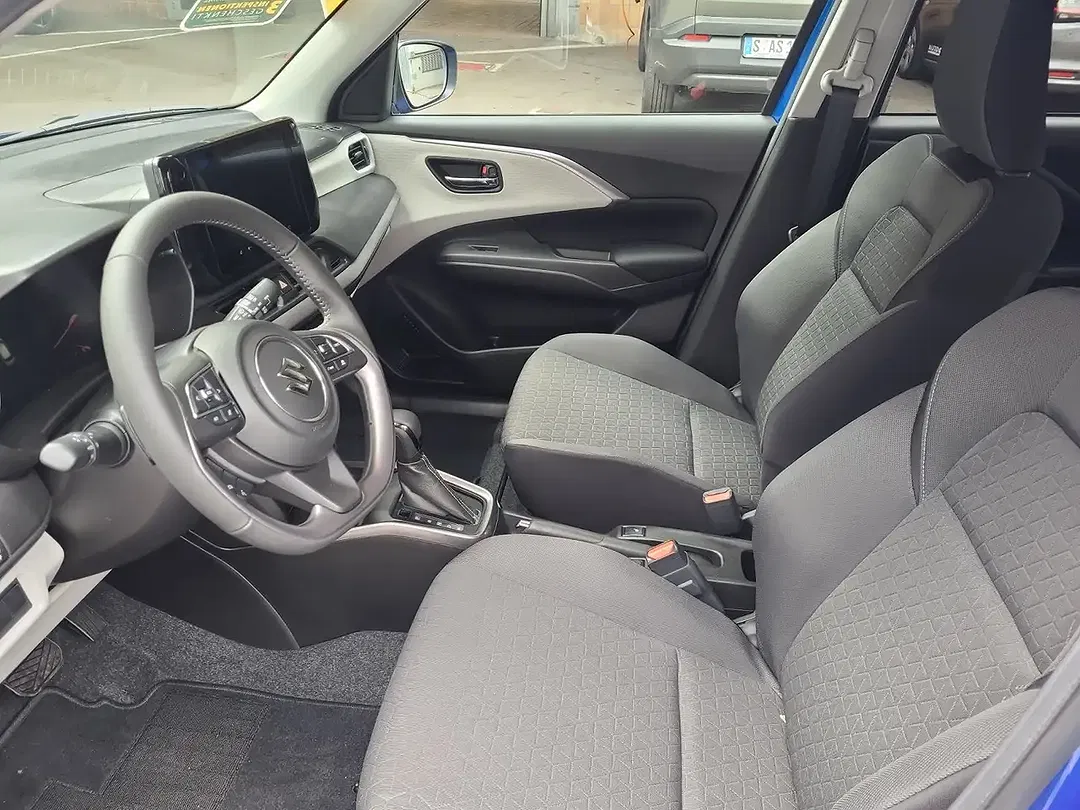 Suzuki Swift - Thumbnail 10