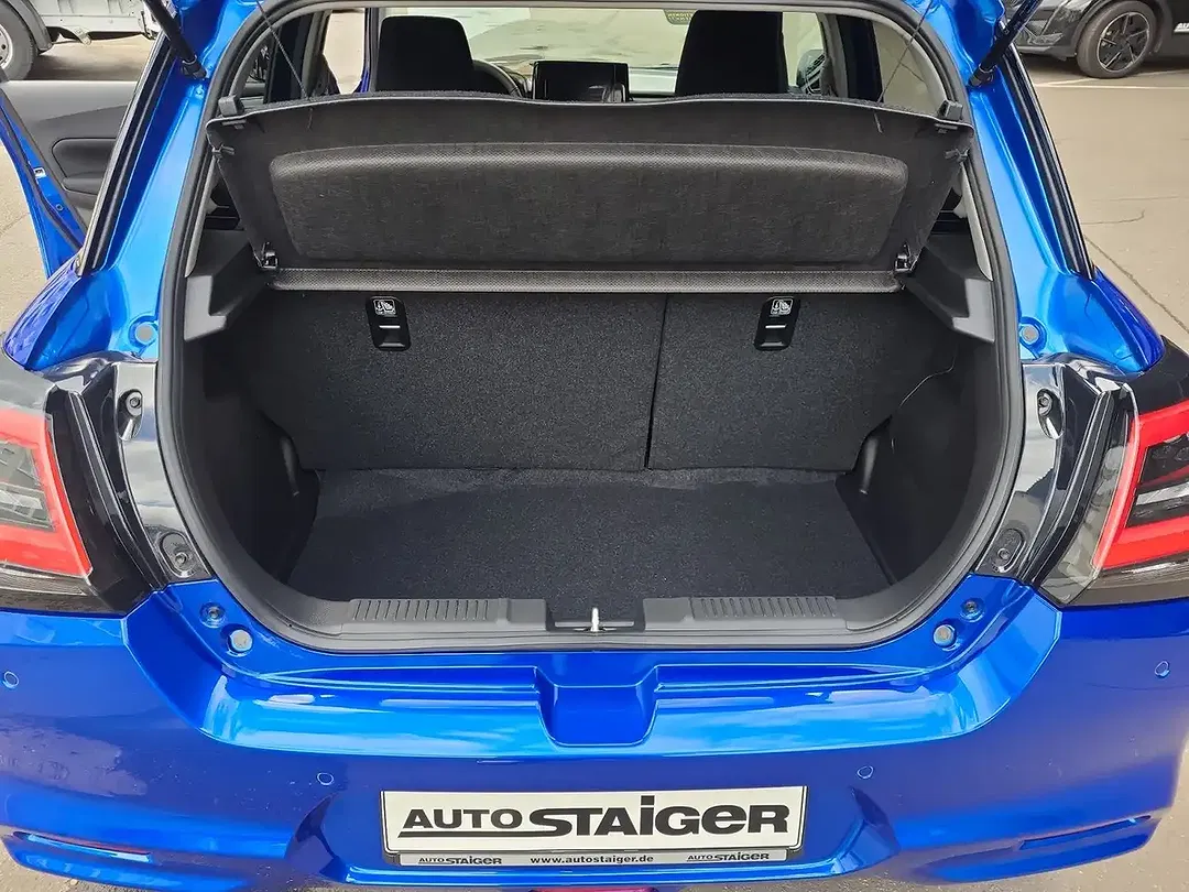 Suzuki Swift - Thumbnail 12
