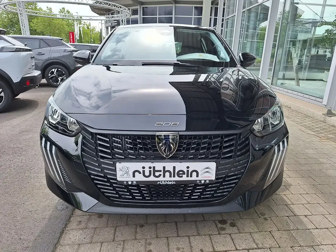 Peugeot 208 - Thumbnail 2