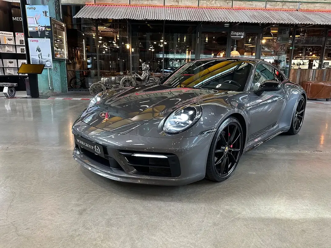 Porsche 992 - Thumbnail 7