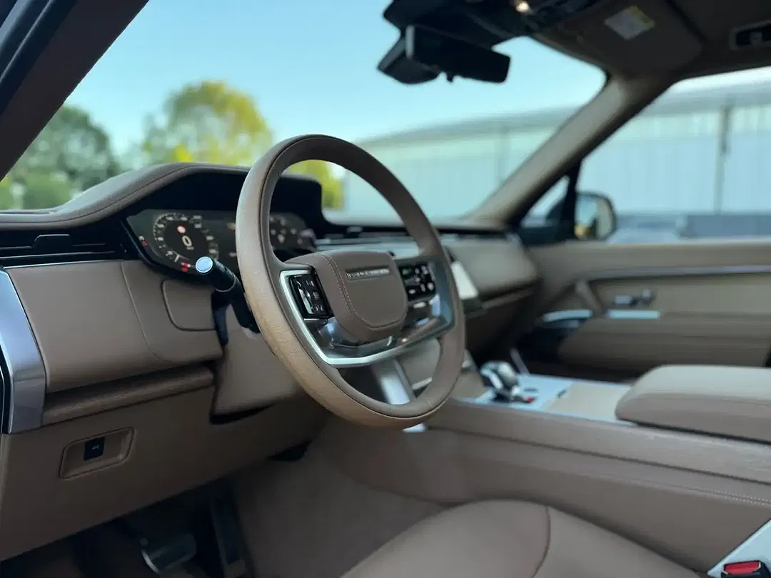 Land Rover Range Rover - Thumbnail 10