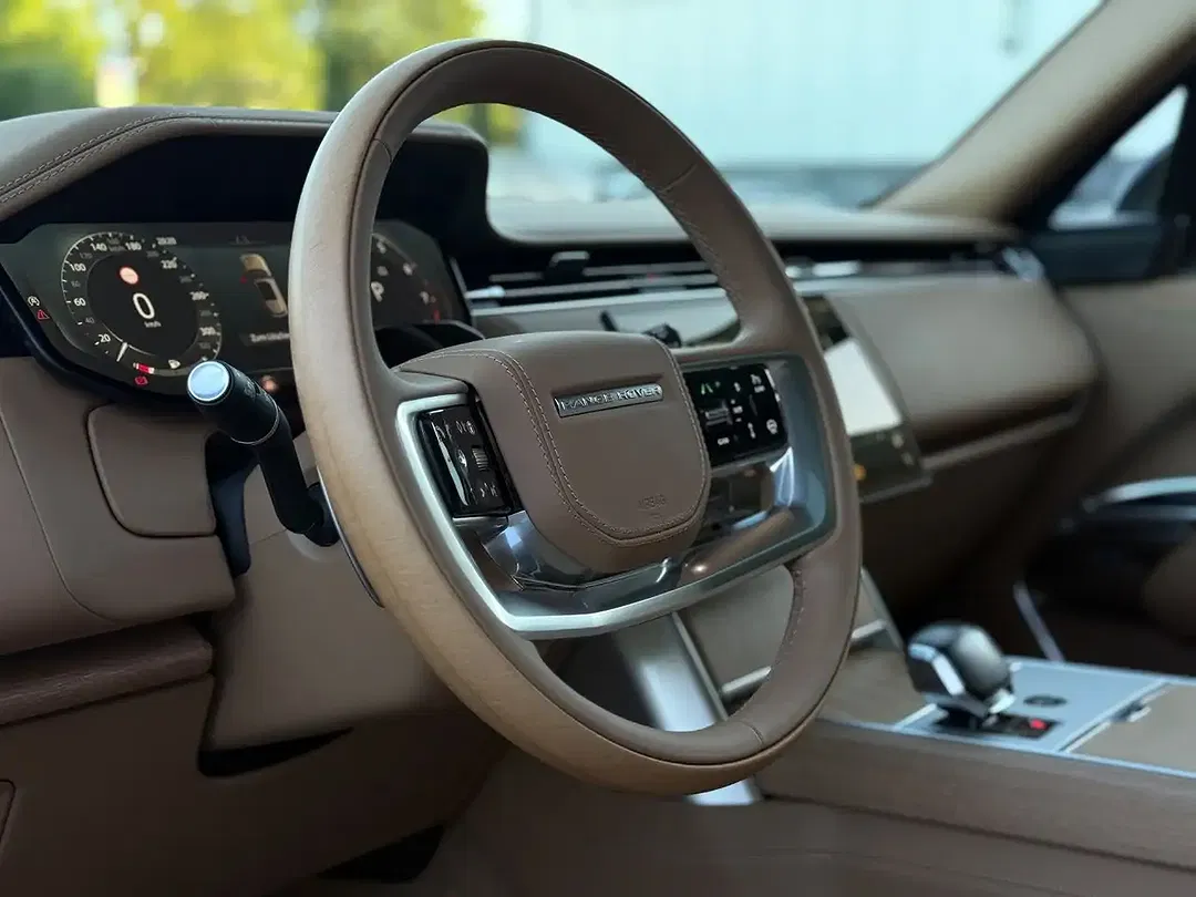 Land Rover Range Rover - Thumbnail 9