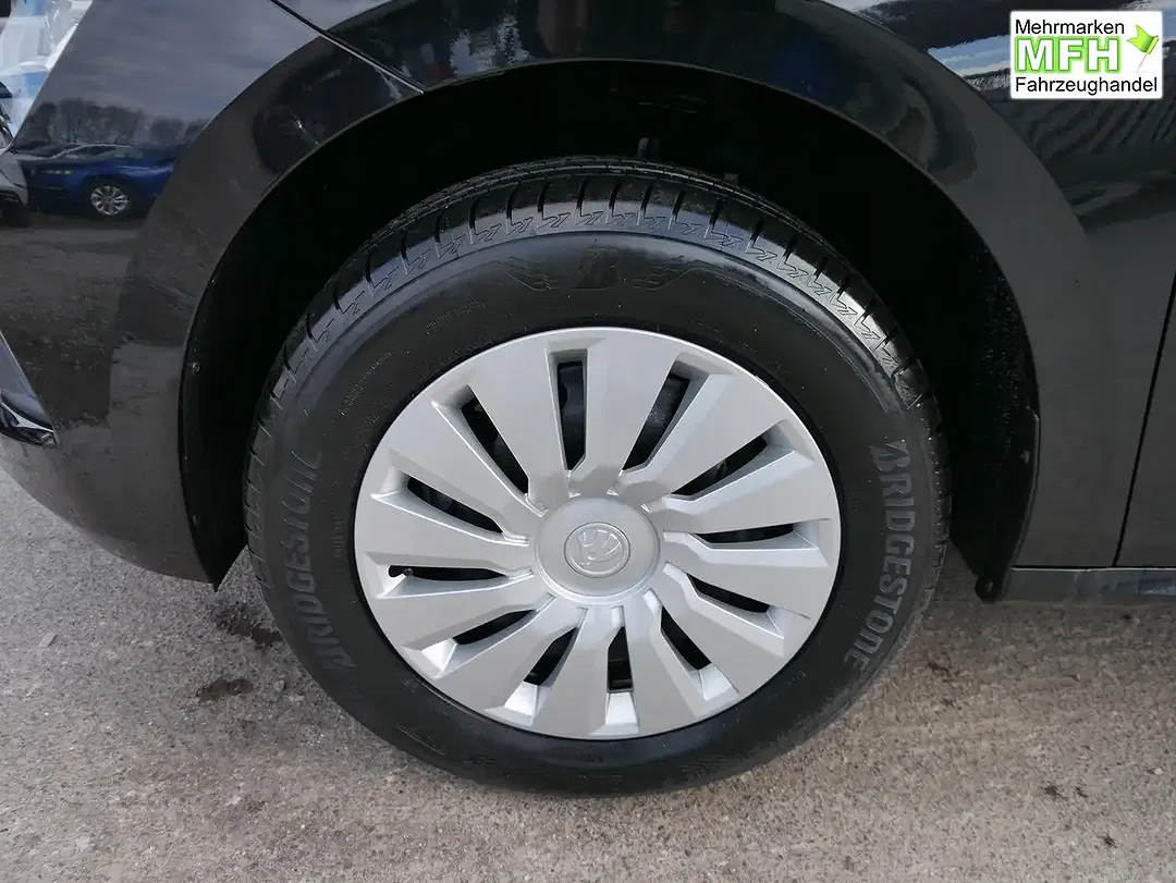 Skoda Kamiq - Thumbnail 3