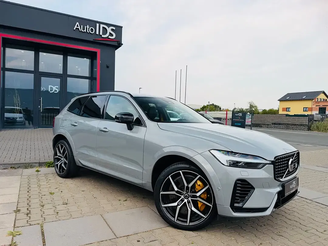 Volvo XC60 - Thumbnail 2