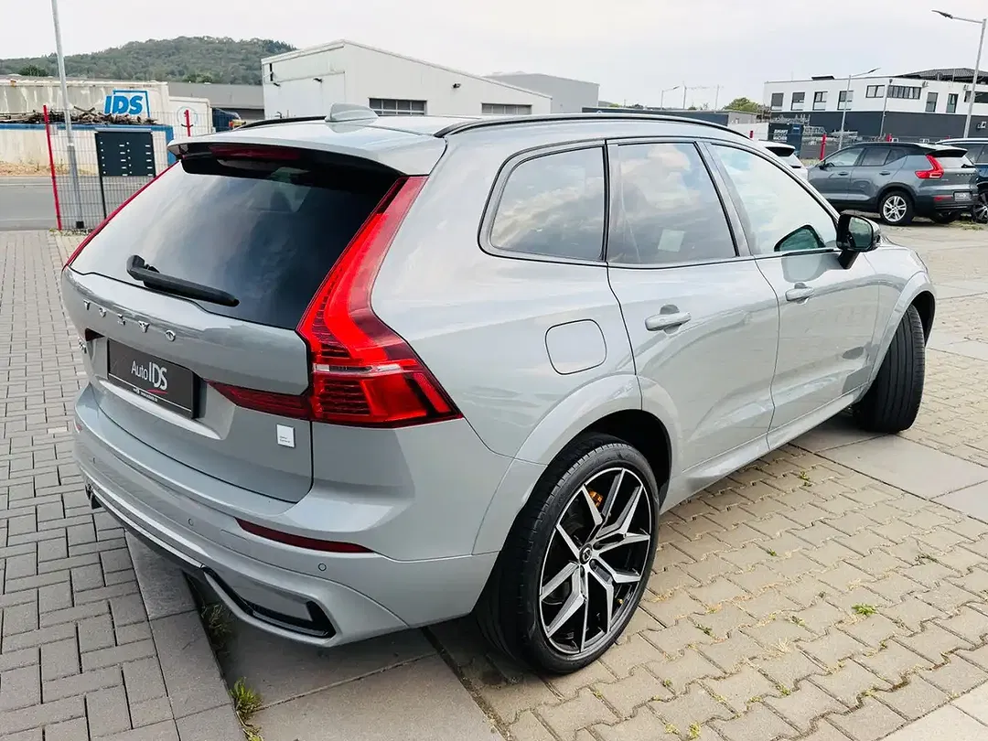 Volvo XC60 - Thumbnail 4