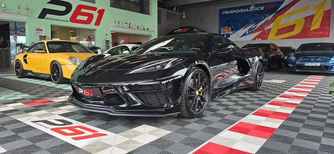 Corvette C8