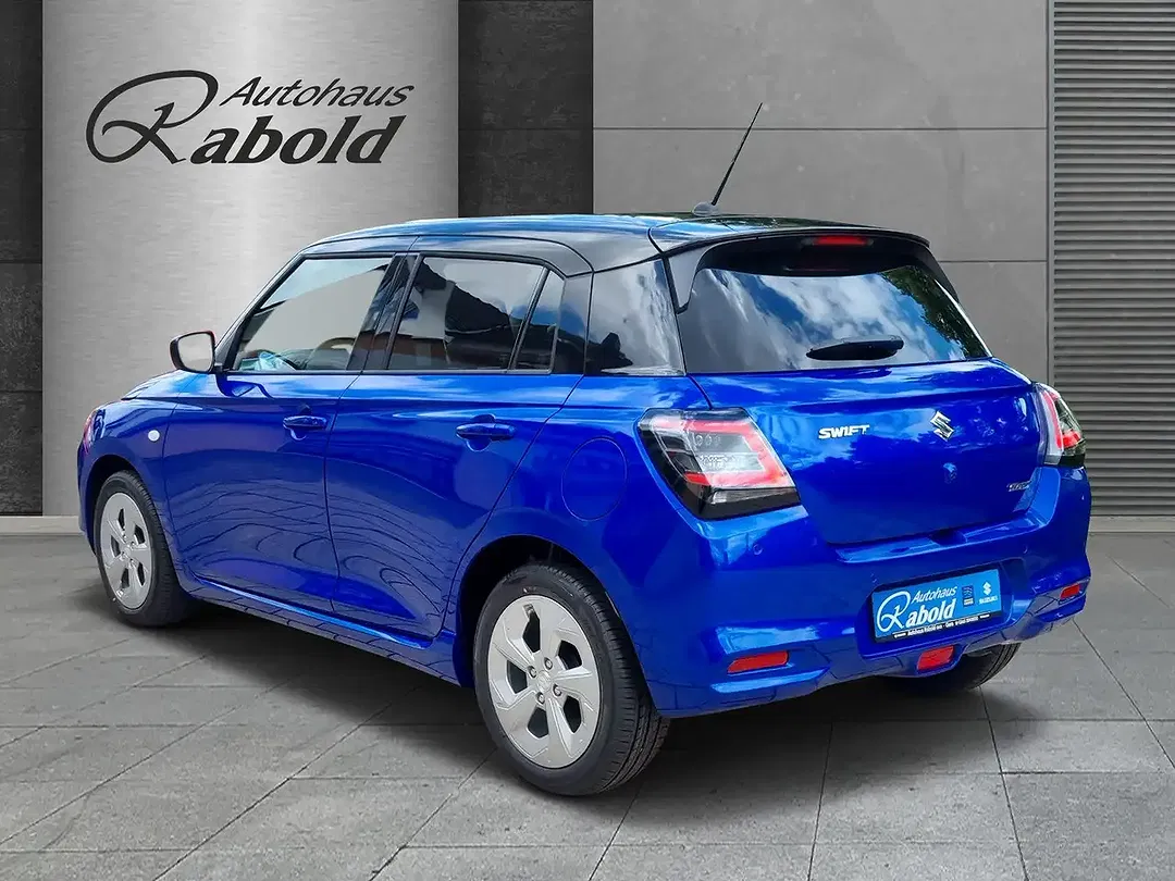 Suzuki Swift - Thumbnail 3
