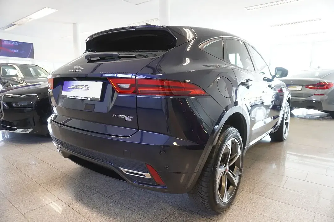 Jaguar E-Pace - Thumbnail 5