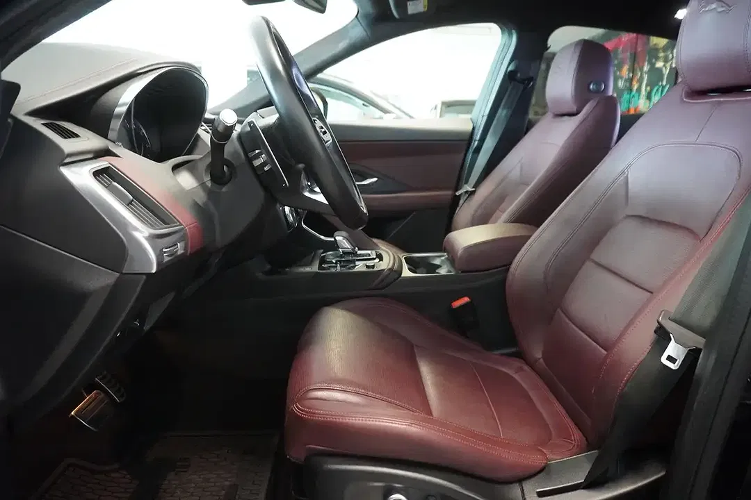 Jaguar E-Pace - Thumbnail 8