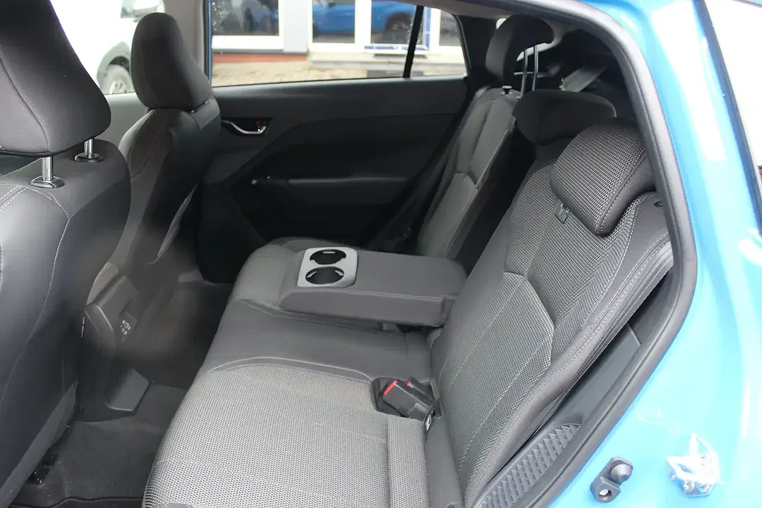 Subaru Crosstrek - Thumbnail 10
