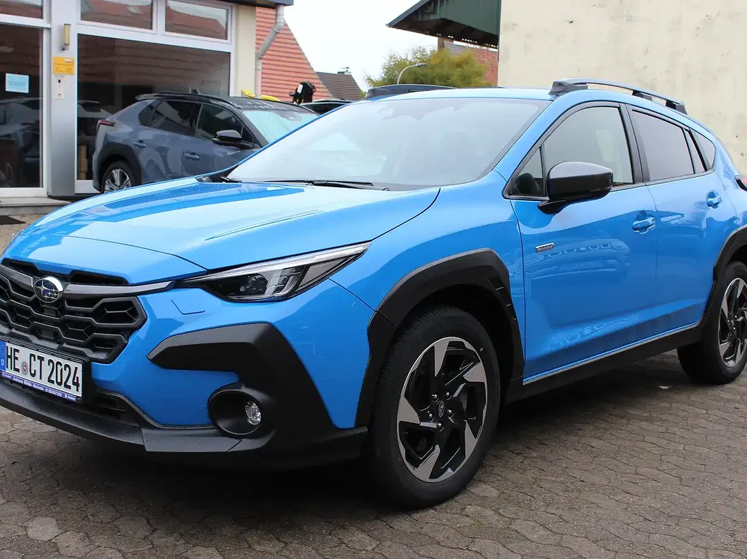 Subaru Crosstrek - Thumbnail 2