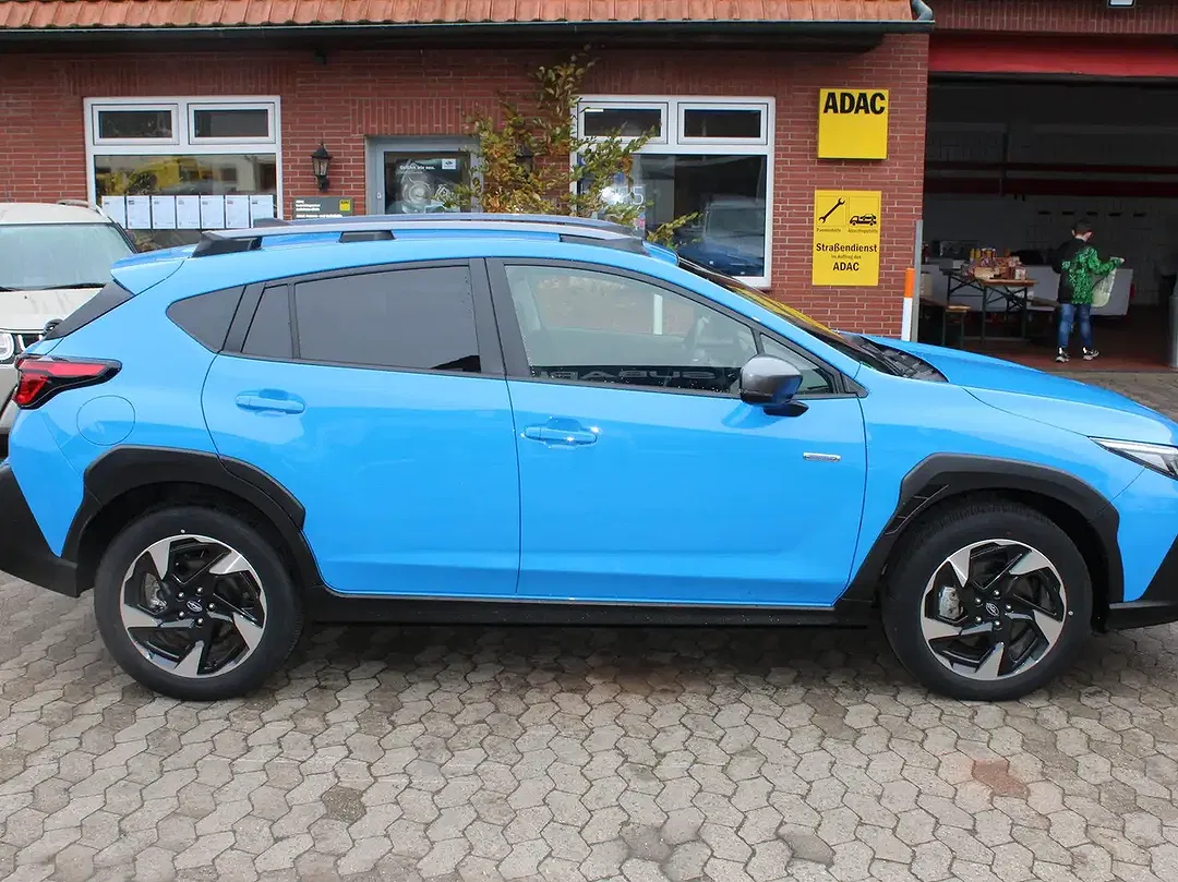 Subaru Crosstrek - Thumbnail 5