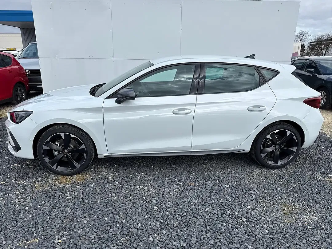 CUPRA Leon - Thumbnail 3