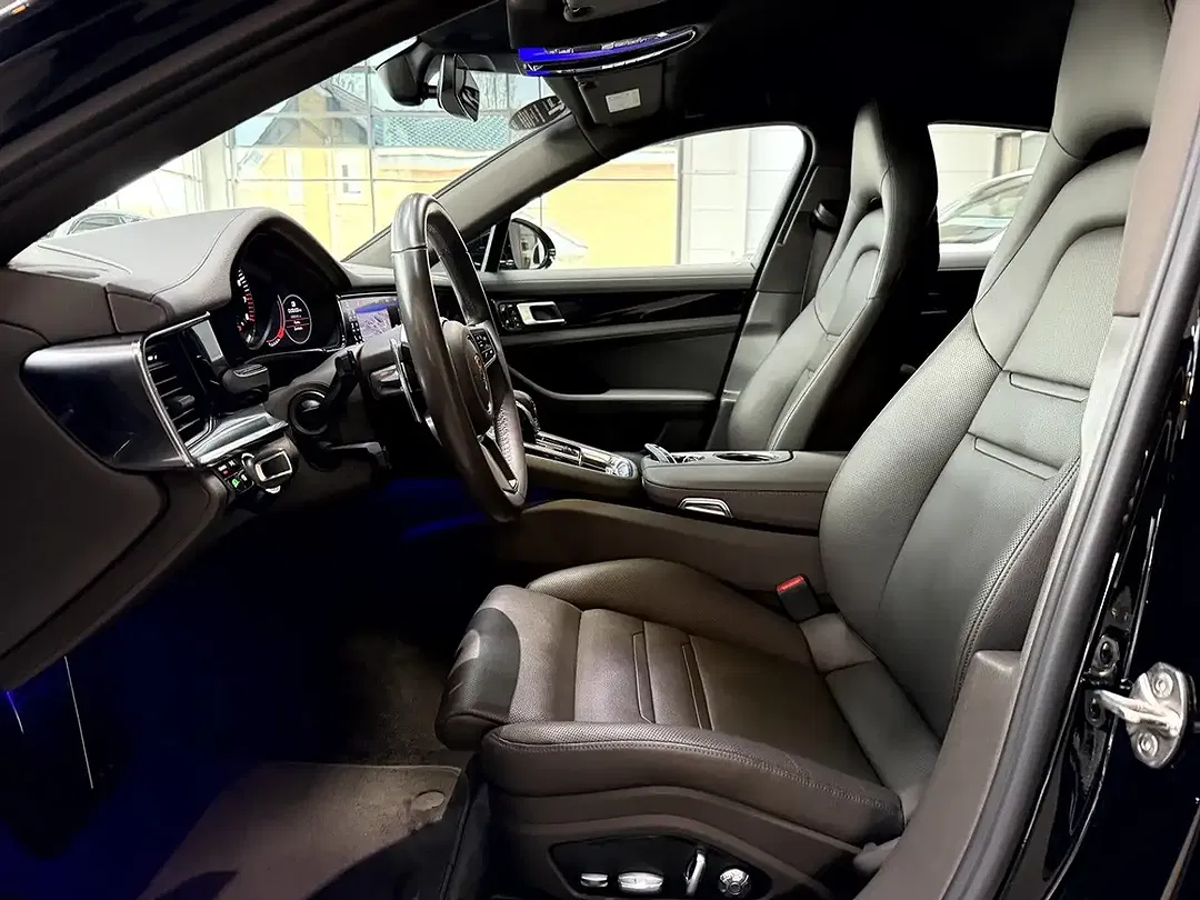 Porsche Panamera - Thumbnail 10