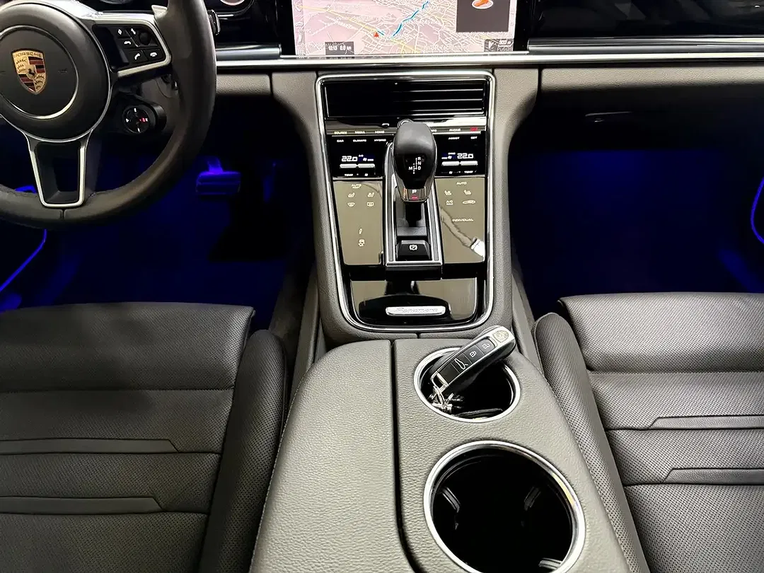 Porsche Panamera - Thumbnail 15