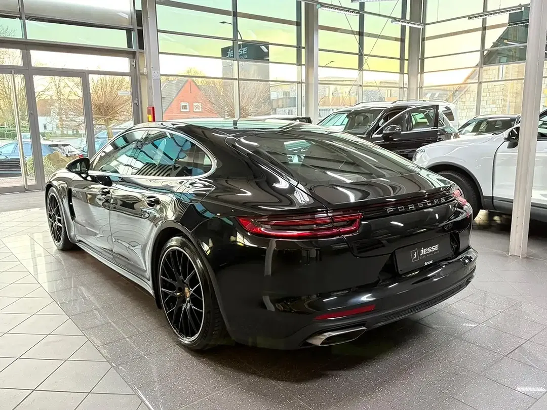 Porsche Panamera - Thumbnail 7