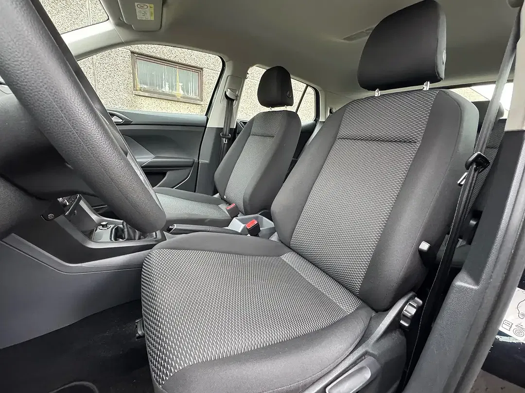 Volkswagen T-Cross - Thumbnail 9