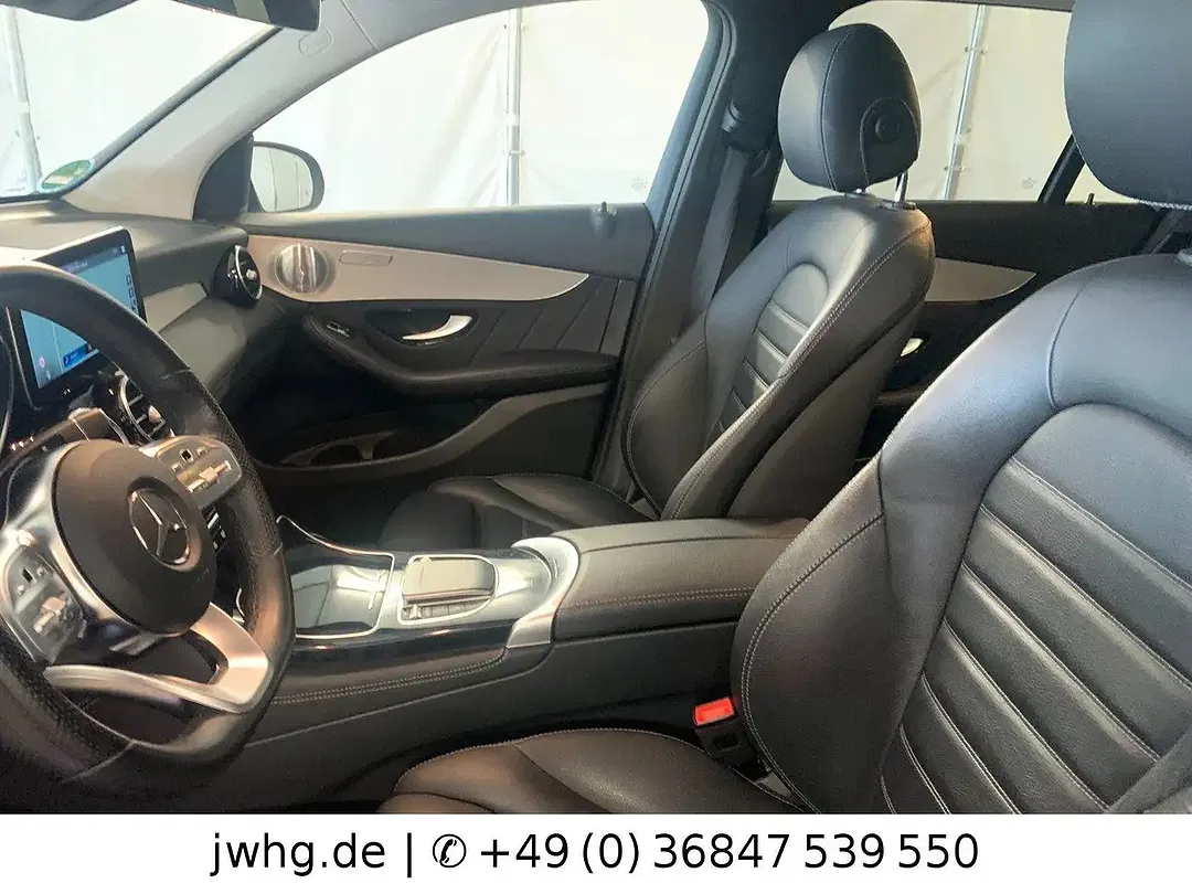 Mercedes-Benz GLC 300 - Thumbnail 10