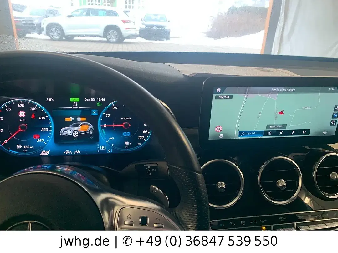 Mercedes-Benz GLC 300 - Thumbnail 15