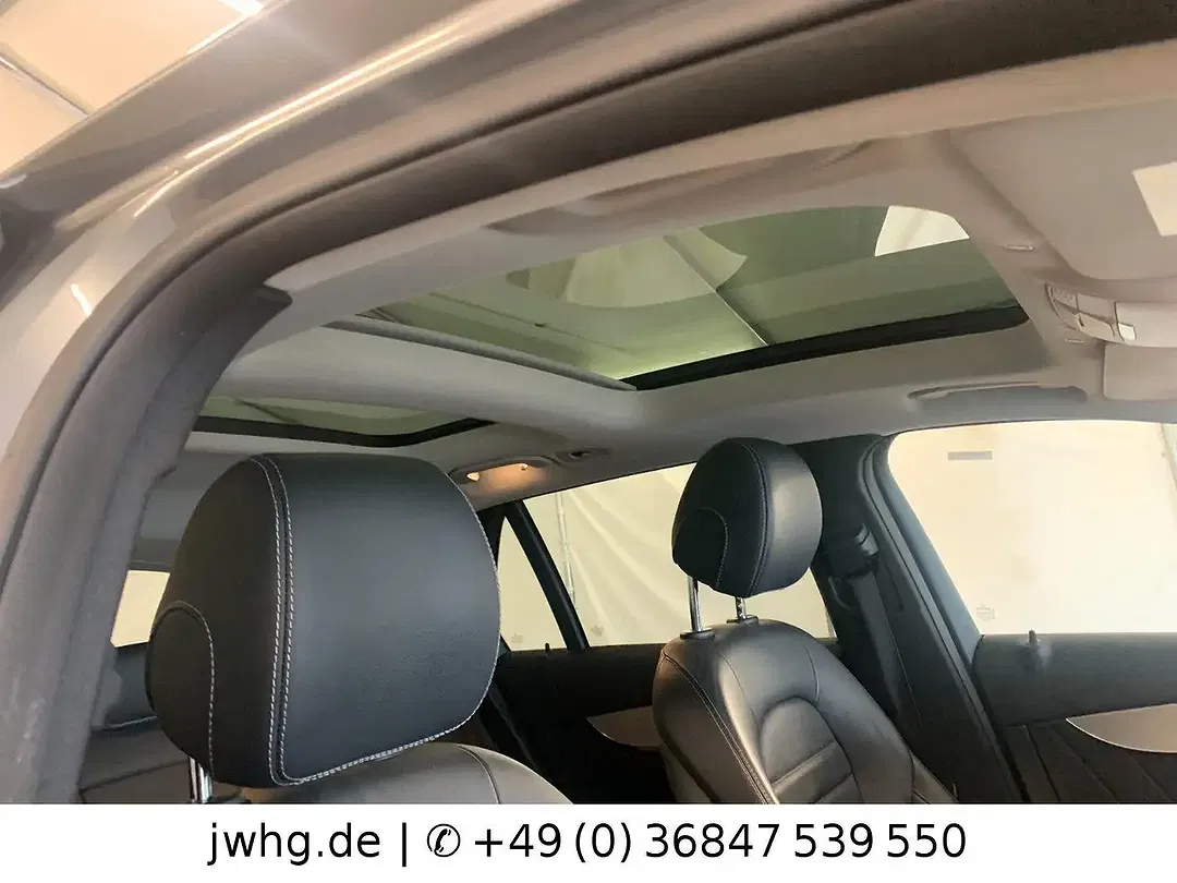 Mercedes-Benz GLC 300 - Thumbnail 5
