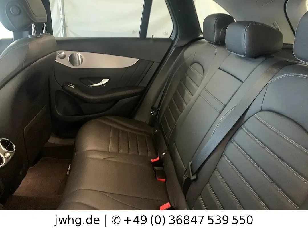 Mercedes-Benz GLC 300 - Thumbnail 9
