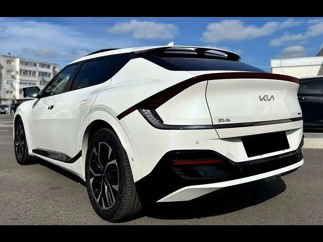 Kia EV6 - Thumbnail 5