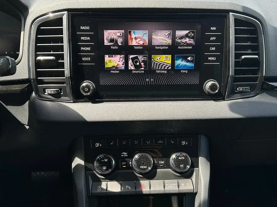 Skoda Karoq - Thumbnail 10