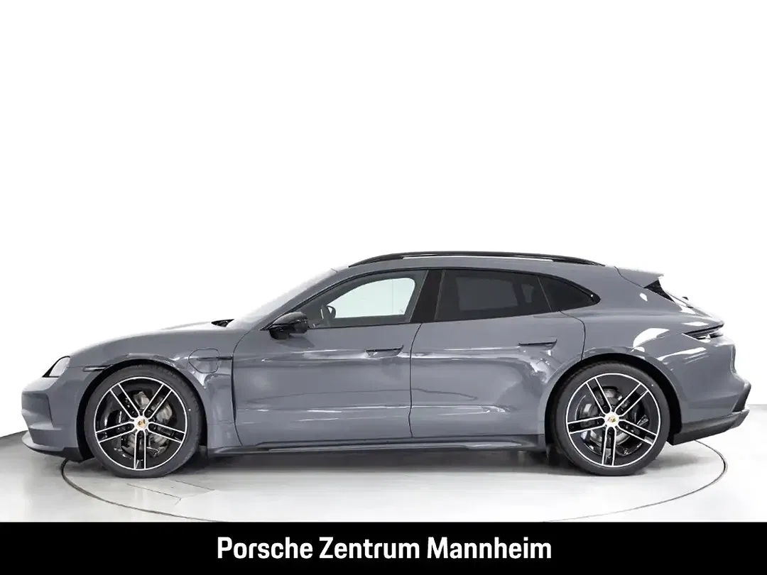 Porsche Taycan - Thumbnail 2